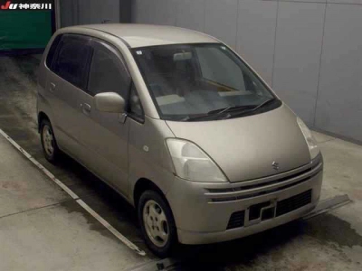 SUZUKI MRWAGON