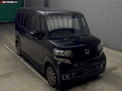 HONDA N BOX CUSTOM