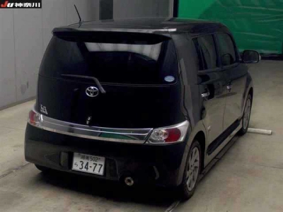 TOYOTA BB