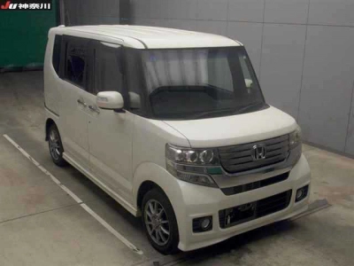 HONDA N BOX CUSTOM