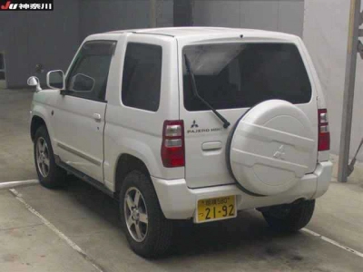 MITSUBISHI PAJERO MINI