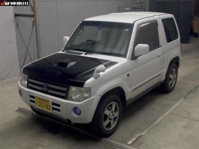 MITSUBISHI PAJERO MINI