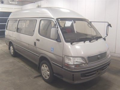 TOYOTA HIACE WAGON