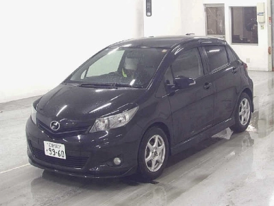 TOYOTA VITZ