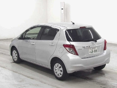 TOYOTA VITZ