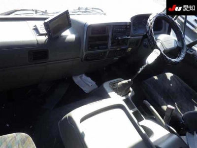 MITSUBISHI FUSO FIGHTER