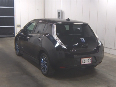 NISSAN LEAF