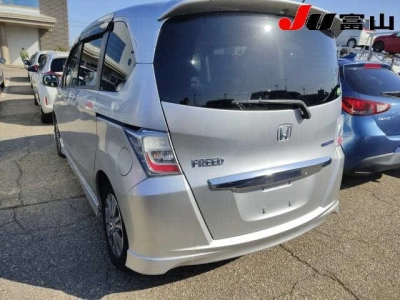 HONDA FREED