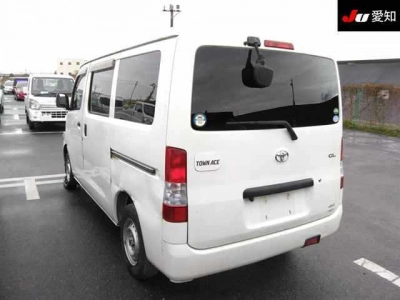 TOYOTA TOWN ACE VAN