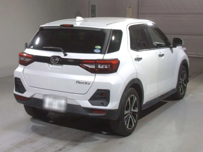 DAIHATSU ROCKY