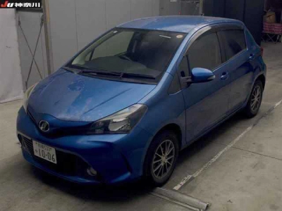 TOYOTA VITZ