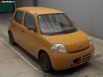 DAIHATSU ESSE