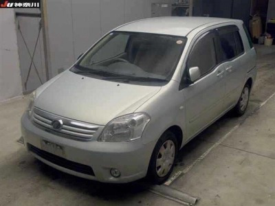 TOYOTA RAUM