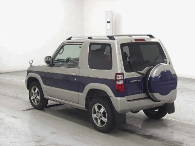 MITSUBISHI PAJERO MINI