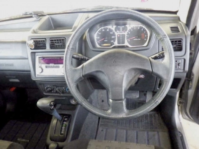 MITSUBISHI PAJERO MINI