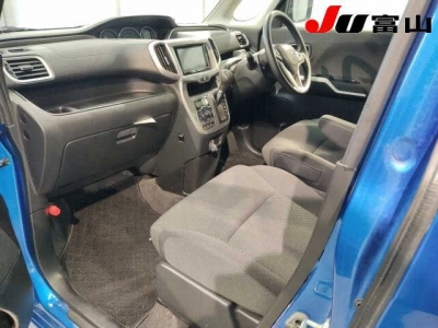 MITSUBISHI DELICA D:2