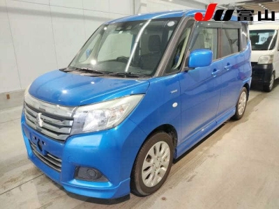 MITSUBISHI DELICA D:2