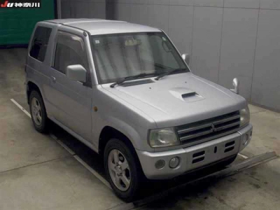 MITSUBISHI PAJERO MINI