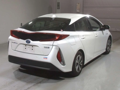 TOYOTA PRIUS PHV