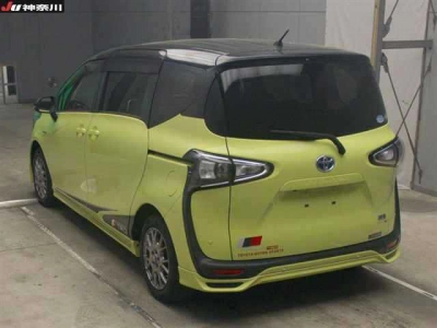 TOYOTA SIENTA