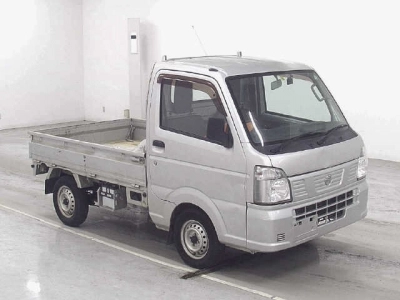 NISSAN NT100 CLIPPER