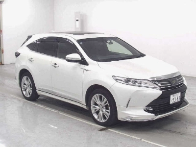 TOYOTA HARRIER