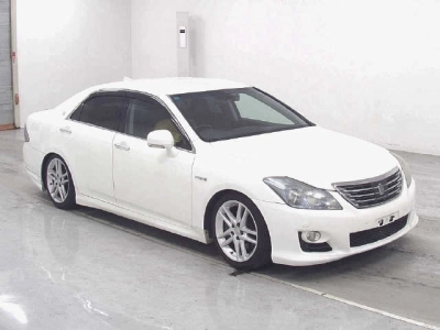 TOYOTA CROWN HYBRID