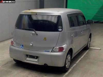 TOYOTA BB