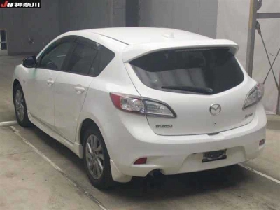 MAZDA AXELA SPORT