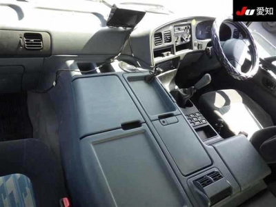 MITSUBISHI FUSO SUPER GREAT