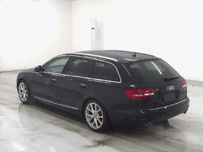 AUDI A6 AVANTE
