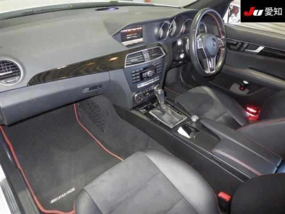 MERCEDES BENZ C CLASS