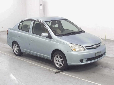 TOYOTA PLATZ