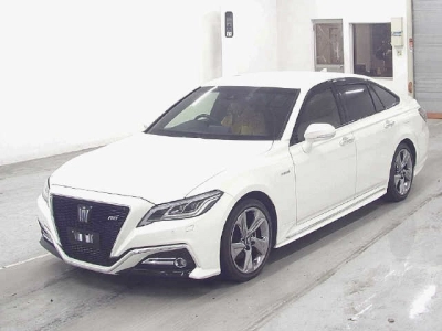 TOYOTA CROWN HYBRID
