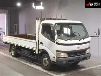 TOYOTA DYNA TRUCK