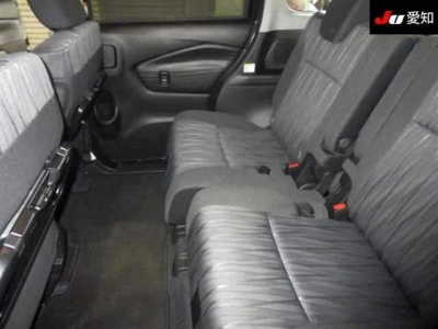 MITSUBISHI DELICA D:2