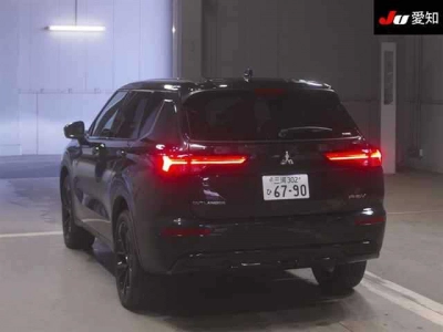 MITSUBISHI OUTLANDER PHEV