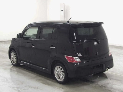 TOYOTA BB