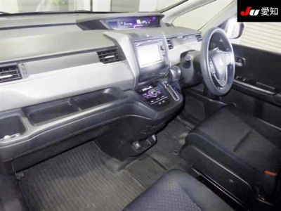 HONDA FREED+