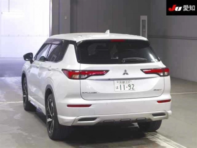 MITSUBISHI OUTLANDER PHEV