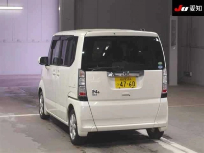 HONDA N BOX +