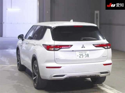 MITSUBISHI OUTLANDER PHEV