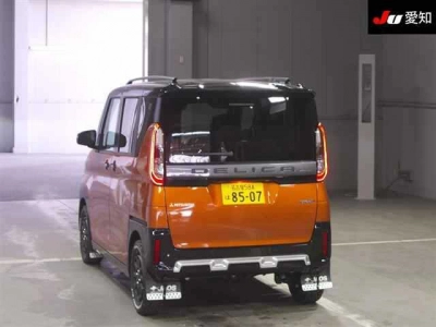 MITSUBISHI DELICA MINI