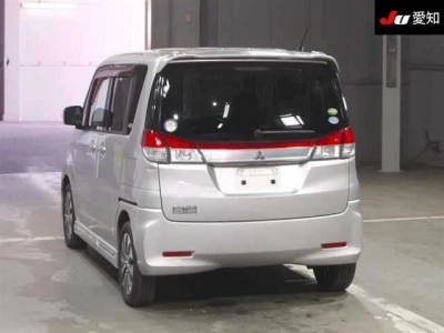MITSUBISHI DELICA D:2