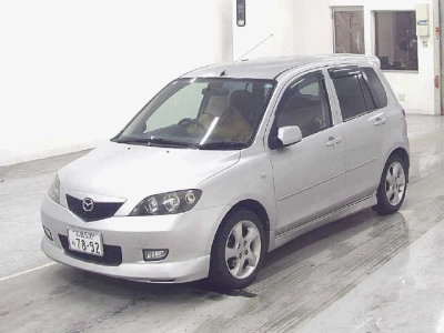 MAZDA DEMIO