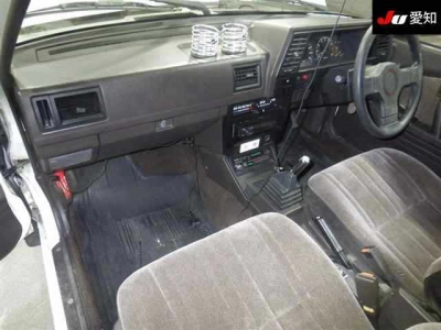 NISSAN SUNNY