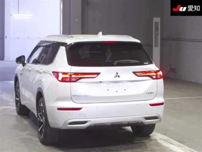 MITSUBISHI OUTLANDER PHEV