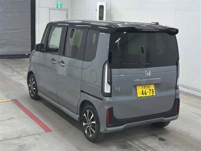 HONDA N BOX CUSTOM