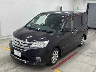 NISSAN SERENA