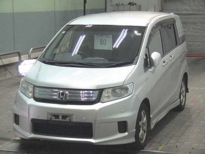 HONDA FREED SPIKE